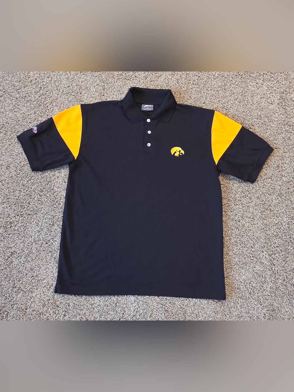 Men’s P2 Iowa Hawkeye Black  Polo Size Medium